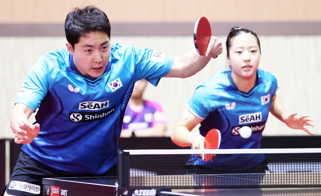 他们之间的 他们之间的